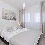 Apartment Luxury Center